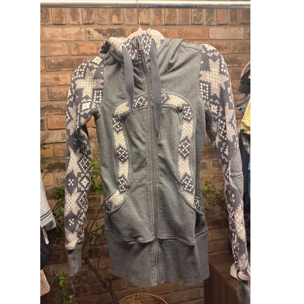 Lululemon Scuba Hoodie Grey Fair Isle Knit Full Zip Sweatshirt Size 4 - Picture 1 of 5
